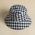 Chapeau bob classique à motif pied-de-poule en peluche noir et blanc pour femmes - M (56-58cm) / Noir