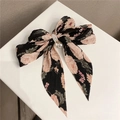 Pasador de pelo con lazo de gasa negra y flores rosas decorado con colgante de perlas - Negro