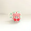 Tazza in ceramica a righe verde menta con fiocco rosa 3D e decorazioni di ciliegie - 301-400ml / Cuore Verde