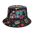 Klassischer 90er Party Fischerhut mit bunten Graffiti-Prints und Retro-Icons auf Schwarz - M (56-58cm) / Schwarz 90er Jahre Graffiti