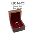 Boîte carrée en noyer pour bague de mariage avec velours rouge et fente unique - Pas de Personnalisation Pas de LOGO / Noyer Doublure Blanche