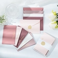 Elegante juego de tarjetas de agradecimiento doradas con sobres y decoración floral - Sobre Y Tarjeta De Felicitación Con Estampado Dorado / Rosa
