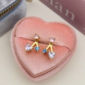 Orecchini a ciliegia creativi con zirconi a cuore rosa blu e viola con finitura dorata - Multicolore
