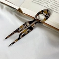 Elegant tortoise shell patterned acetate U-shaped hair fork for stylish buns - Brown Black Floral