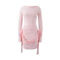 Dettaglio vestito arricciato rosa a maniche lunghe con fiori 3D decorativi in vita - S / Rosa