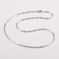 Collar minimalista de plata con eslabones rectangulares y cierre de mosquetón seguro - 45cm / Color Acero