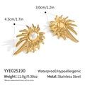 Macro detail of gold palm tree pearl earrings showing size and stainless steel material - Gold Palm Leaf Pearl Style (YYE025190)
