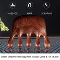 Handgefertigter Massagekamm aus goldenem Sandelholz zur Kopfhautmassage und Meridianstimulation - Goldener Sandelholz-kronenmassagekamm
