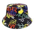 Détail du chapeau bob noir présentant des graffitis colorés et des motifs briques - M(56-58cm) / Style de Graffiti de Rue Noir (2#)