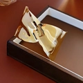 Schicker polierter Goldarmreif mit unregelmäßiger Falte und luxuriösem Spiegelglanz - Unregelmäßig Plissee (Gold) / Gold