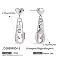 Ohrringe aus poliertem Edelstahl in Sicherheitsnadel-Form mit Herzstecker und Zirkonia - Silber Herz Sicherheitsnadel Stil (JDE0204004-S)