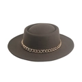 Detail view of coffee wool jazz hat featuring a decorative chunky gold chain accent - Chain / Dark Camel
