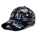 Berretto da baseball nero stile graffiti con testi colorati e motivi di uccelli - Regolabile / Nero con Blu