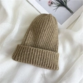 Gorro de punto acanalado marrón camello para mujer con un elegante diseño con vuelta - Talla Única (Elástica) / Caqui