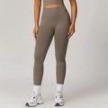 High-waisted seamless ribbed yoga set in taupe including sports bra and leggings - Brown