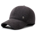 Berretto da baseball invernale grigio scuro da uomo con fodera in pile ed emblema - Regolabile / Grigio