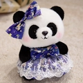 Süße Panda-Plüschfigur im lila Prinzessinnenkleid mit Spitze und Haarschleife - Königsblaues Stern und Mond Kleid Stil