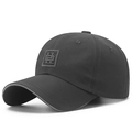 Berretto sportivo grigio scuro ad asciugatura rapida con logo 3D in silicone e visiera - Tessuto Completo Grigio Scuro
