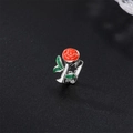 Squisito ciondolo a rosa rossa con foglie in smalto verde e base in argento per bracciali - Rosa / Argento