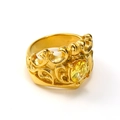 Macro detail of crown ring in 18k gold plated steel with yellow gemstone inlay - Gold Yellow Zirconia