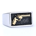 Chevalière pour homme en argent avec relief pistolet doré sur fond texturé noir - US 7 / Bicolore Or et Argent