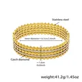 Vista dettagliata del bracciale multistrato in acciaio inossidabile dorato con diamanti cechi - Bracciale Oro a Quattro Strati (Z151)