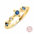 Anillo de plata ley S925 bañada en oro con piedras azules y blancas engastadas - US 7 / Dorado-Estilo 3 (Piedras Azules y Blancas)