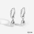 Poliierte Creolen aus Edelstahl in Silber mit weißen Zirkonia und Tropfenanhängern - Zirkonia Eingesetzter Wassertropfen Anhänger Stil (PD3184) / Silber (PD3184)