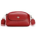 Sac bandoulière rouge motif litchi avec boucle argentée et large sangle tissée - Rouge