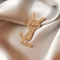 Detail of 14k gold-plated pearl flower brooch with crystals on elegant silk satin - 1# Gold - Letter