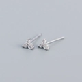 Minimalist S925 sterling silver three-diamond clover stud earrings in silver finish - White Gold (white Zircon)
