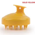 Cepillo masajeador de silicona para cuero cabelludo en amarillo sólido con mango - Color sólido Amarillo