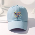 Cappellino da baseball celeste con stampa a cuore di farfalle colorate e cinturino regolabile - Celeste