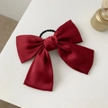 Chouchou élégant en satin rouge avec grand nœud et finition soyeuse pour femme - Grand chouchou bordeaux