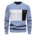 Pull en maille bleu clair pour homme avec rayures blanches et texture gaufrée - S / Bleu clair