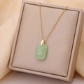 Collana in acciaio al titanio con pendente rettangolare verde chiaro in oro - O catena / Oro