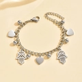 Bracciale in acciaio inossidabile argento con ciondoli mano di Hamsa e cuore con chiusura a moschettone - Color Acciaio
