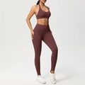 Set yoga bordeaux da donna con reggiseno sportivo a collo alto e leggings a vita alta - XS / Marrone