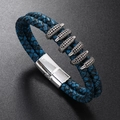 Dettaglio del bracciale in pelle intrecciata blu e nero da uomo con chiusura magnetica argento - Blu Retrò & Argento