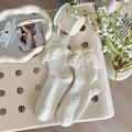 Creamy beige lace trim socks with elegant satin bow in a sweet ballet style - One Size / Spliced Twist Bow