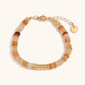 Détail de perles d'espacement dorées 18K avec bracelet en pierres naturelles orange - Or-Jade Jaune