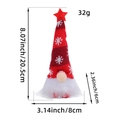 Leuchtende Weihnachtsgnom-Puppe mit rot gestreifter Mütze und Größenangaben 20,5 cm - Leuchtender Sitzender Gnom / Rot