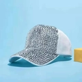 Berretto da baseball bianco alla moda con strass argentati sulla visiera e sulla corona - Taglia Adulto (Regolabile) / Bianco con strass argento