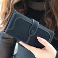 Minimalistische schwarze lange Ledergeldbörse mit weißen Kontrastnähten und Druckknopf - Schwarz