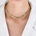 Detalle de collar de doble capa de acero inoxidable dorado 18k con cadena de serpiente - Cadena Herringbone + Cadena de Clip / Dorado 36cm, 40+10cm
