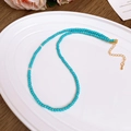 Vintage Türkis Perlenkette mit weißen Perlen und goldenem Karabinerverschluss für Damen - Blaue Perlenkette