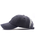 Berretto da baseball in denim grigio scuro lavato con dettagli strappati stile vintage - M(56-58cm) / Nero