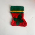 Mini calcetín de Navidad de fieltro rojo y verde para cubiertos o decoración - Estilo Hojas Verdes