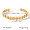 Detail view of gold daisy pearl bracelet with dimensions 6.05cm diameter and 9.7g weight - Daisy Open Bangle (HC-B20347)