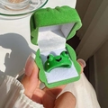 Close-up of a cute green frog open ring with a matching velvet frog jewelry box - Green Cartoon Frog Style (11#)